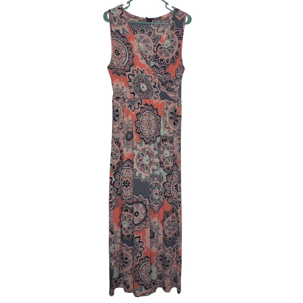 Zattcas Coral and Gray Medallion Print Sleeveless V Neck Maxi Dress